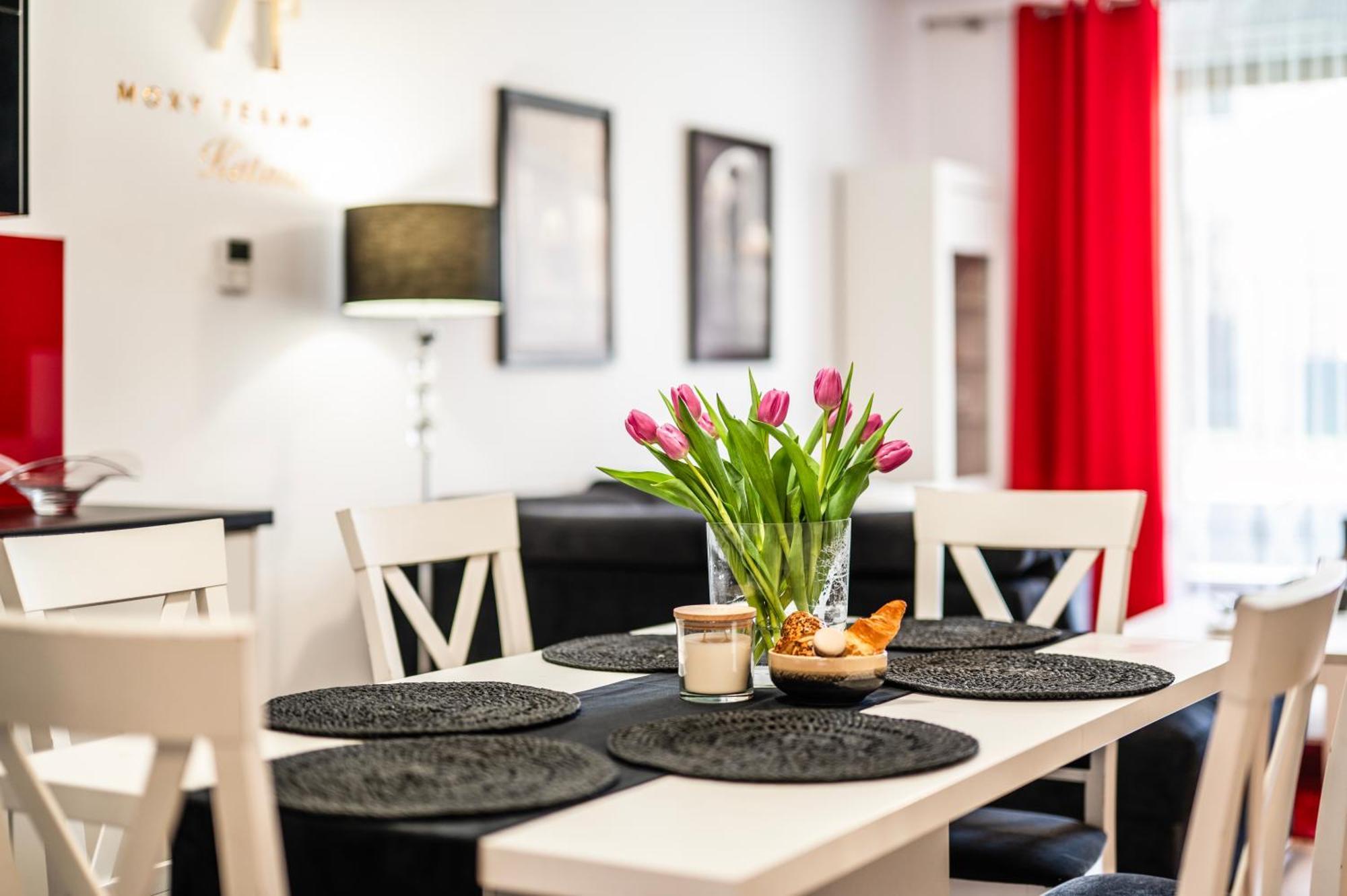شقة Rimini Moxy Te&Am Cracow كراكوفيا المظهر الخارجي الصورة